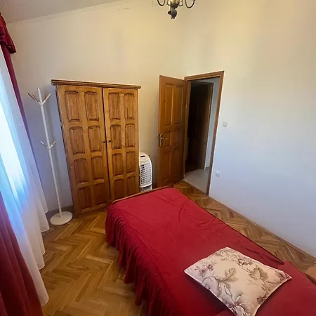 Hébergement de vacances 2 Bedroom With Sea View *