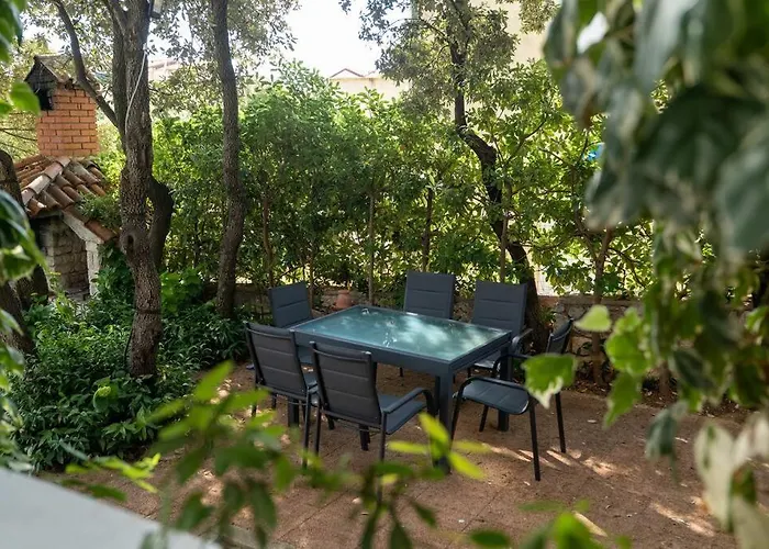 펜션 2 Bedroom With Sea View 만드레