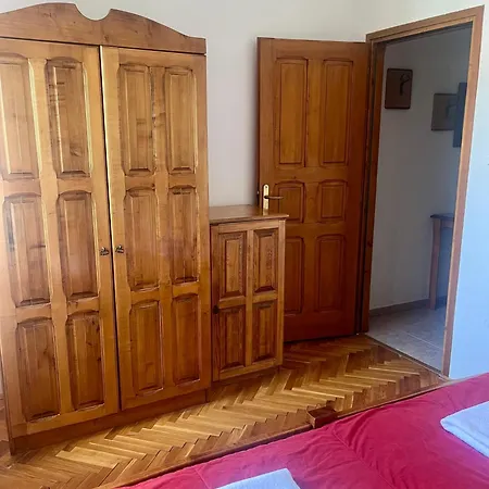 Prázdninový dům 2 Bedroom With Sea View Mandre