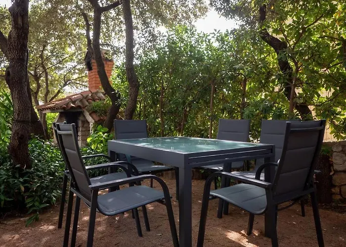 2 Bedroom With Sea View *